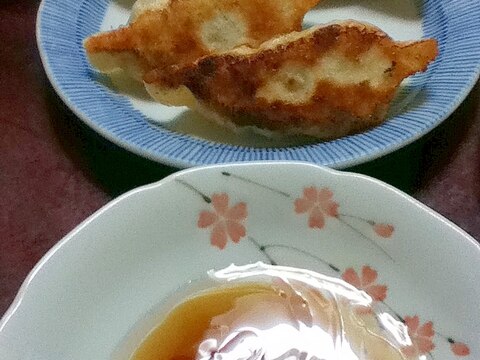 赤イカ入り 海鮮焼き餃子 アレンジ食感 レシピ 作り方 By とりあえず乾杯 楽天レシピ 赤イカ入り 海鮮焼き餃子 アレンジ食感 レシピ 作り方 By とりあえず乾杯 楽天レシピ